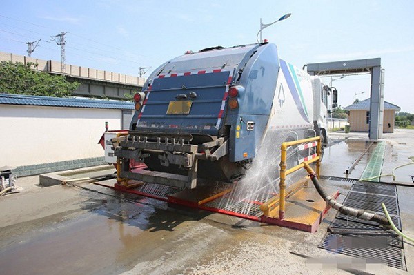 Uncalibrated car washing machine